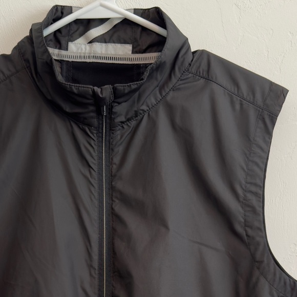 Zero Restriction Cloud Water Repellent Golf Vest Black S - Picture 2 of 11
